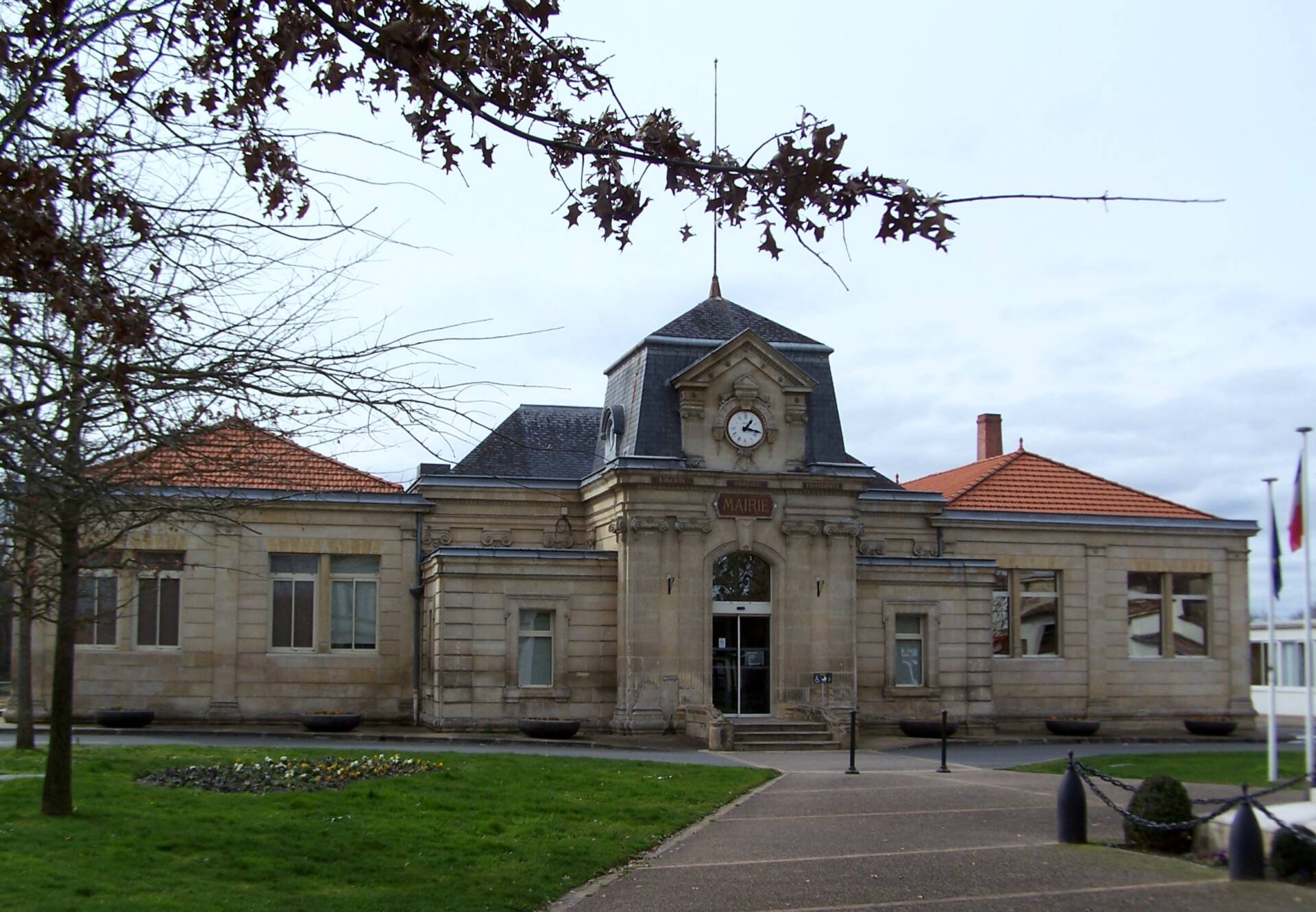 Image locale Ambares et Lagrave